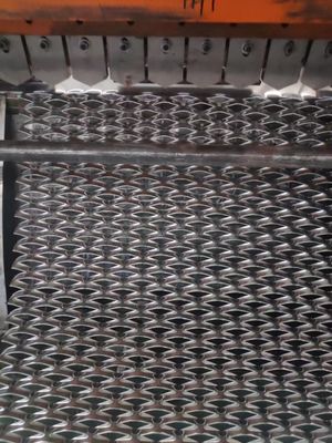 Tela de metal expandido com padrão de diamante galvanizado para malha decorativa