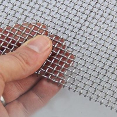 Malha de arame ondulado de aço inoxidável para peneira de triagem resistente à corrosão