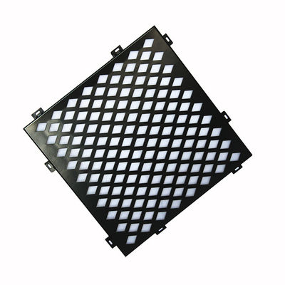 Fases metálicas perfuradas PVDF para interiores 1500x2500mm Malha decorativa