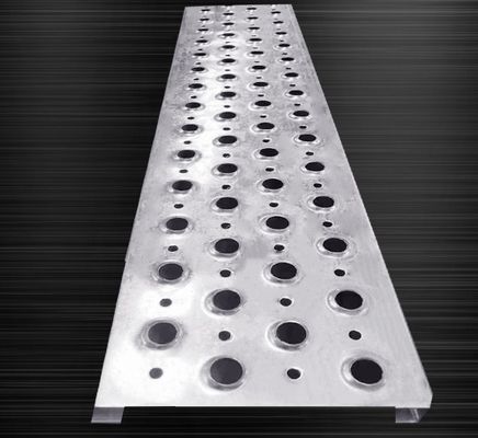 Fábrica personalizada de diamantes dentados de metal