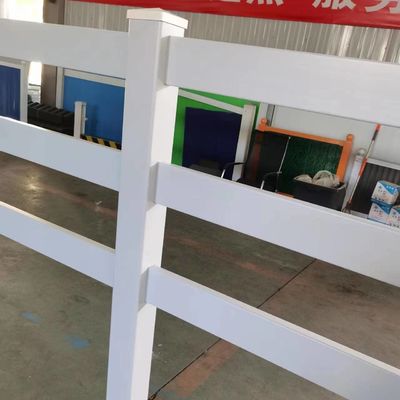 2 trilhos 3 trilhos Cavalo Branco Cercas Cercas de pastagem Cavalos Ferrovias Cercas de vinil