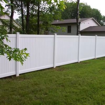 Cercas de privacidade de plástico branco de vinil PVC para jardim decorativo