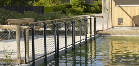 Malha de cabo de aço inoxidável resistente aos raios UV com longa vida útil e propriedades não tóxicas para cercas de zoológicos e viveiros de pássaros