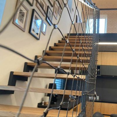 Malha de arame de aço inoxidável para cerca de segurança leve e antiferrugem com formato de furo em diamante