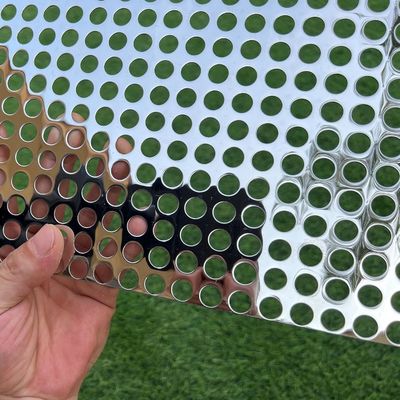 Chapa perfurada de aço inoxidável de 4*8 pés com buracos redondos retos
