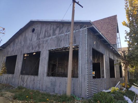 Tela metálica expandida galvanizada em forma de V para construção de edifícios com estuque, com tamanho de 2500*600mm e distância entre nervuras de 100mm