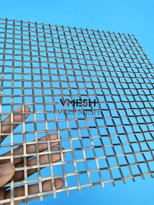 Malha arquitetônica anodizada revestida com pó personalizado Malha de metal tecida frisada para balaustrada de escada