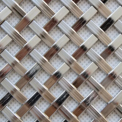 Painéis de malha tecidos decorativos pintados ouro da tira do teste padrão de fio da malha arquitetônica do metal