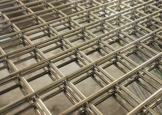 Painéis de malha de arame galvanizado para cercas SS304 1x2m