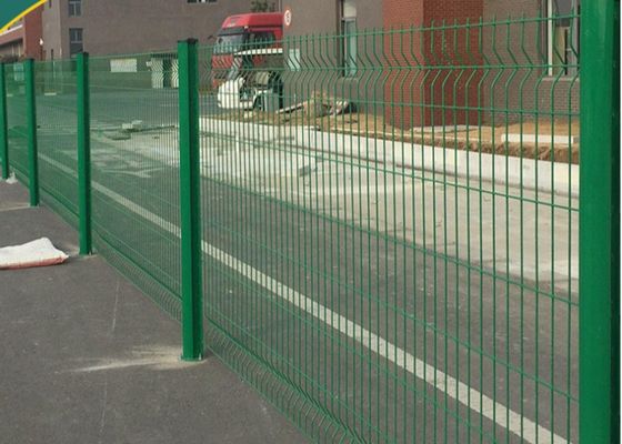 Cercas de malha de arame galvanizado 3D 50x100mm 3,0mm revestidas em pó