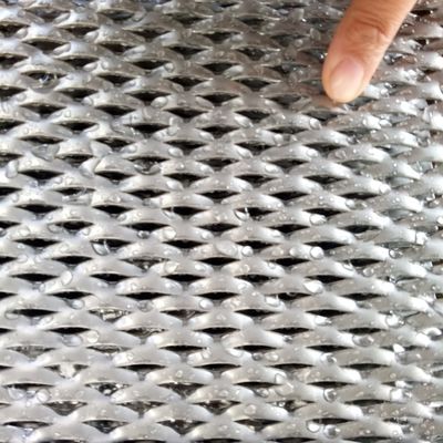 Grelhas metálicas de aço industrial com malha de diamante