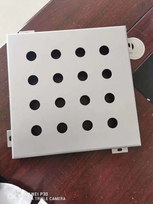 0.7mm 1mm 2mm Alumínio Galvanizado Aço Inoxidável Metal Perforado Design de Furo Personalizado