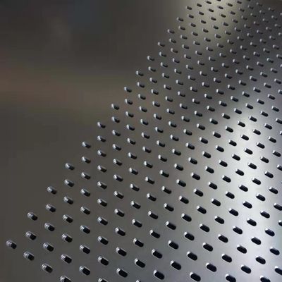 0.7mm 1mm 2mm Alumínio Galvanizado Aço Inoxidável Metal Perforado Design de Furo Personalizado