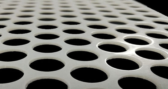 Painel de malha perforada de PVC branco 0,3-10 mm para indústria alimentar