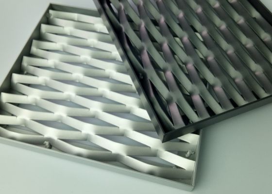 Cerca de segurança expandida material personalizada da malha do metal do metal do HDG para a proteção do equipamento da maquinaria
