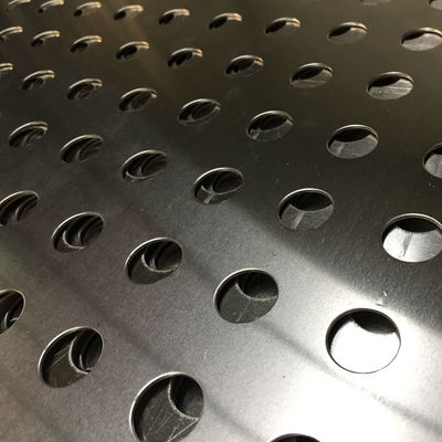 Painel de decoração de malha de alumínio perfurado 1000x2000 mm Especificações de 0,3 mm