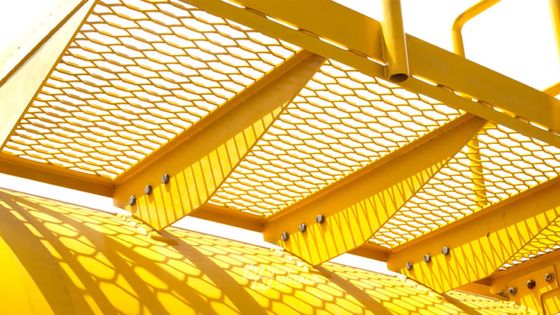 Galvanizado a quente galvanizado hexagonal agulha expansão de rede de metal para rede de passarela