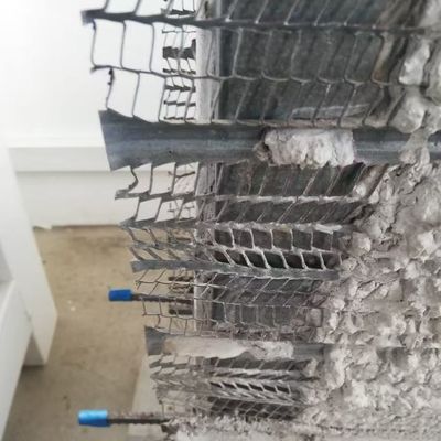 Solução de moldagem de sacrifício de costelas elevadas projetada em construção de concreto em grande escala