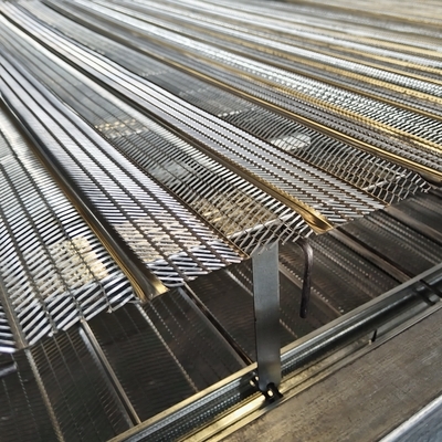 Construção de molduras de betão para malha de material de construção