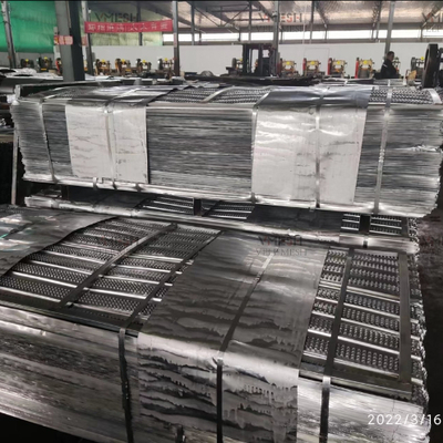 Forro galvanizado de torno de costelas altas para pavimentação de concreto 0,45 m x 2 m