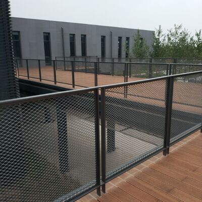 Malha de metal expandida com revestimento em pó galvanizado para cerca de segurança externa