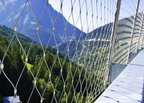Travamento de aço inoxidável flexível do auto da malha 30m da corda do balcão da segurança/rolo