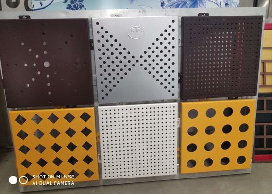 O metal perfurado da parede de cortina da fachada engrena o ODM do OEM da zona aberta 10%-50%