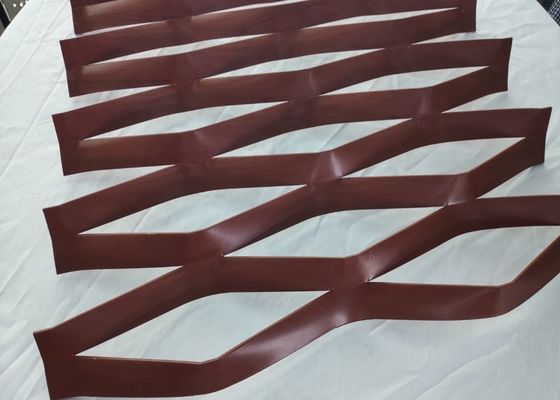 Akzonobel PVDF expandiu fachadas ventiladas revestimento da parede da malha 5.5mm 6.0mm do metal