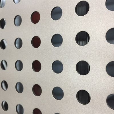 Revestimento perfurado de alumínio decorativo interior do Pvc da folha de metal para a construção